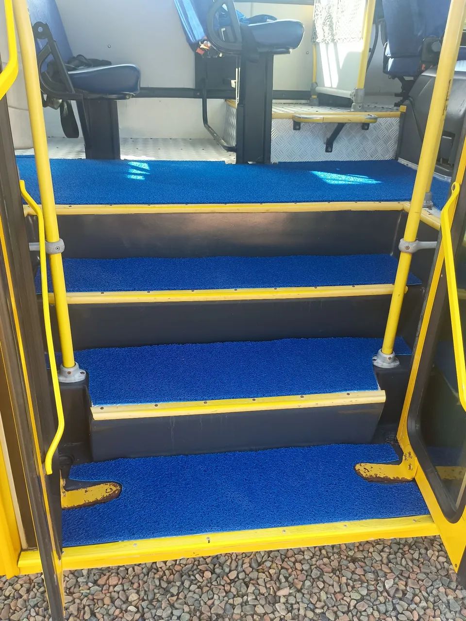 Ônibus escolar  - Foto 4