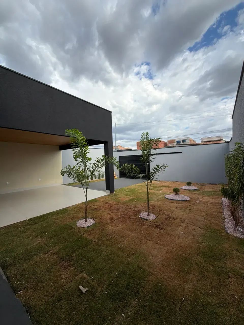 Casa 3/4 com suite - Sozinha no lote com Piscina - Foto 4