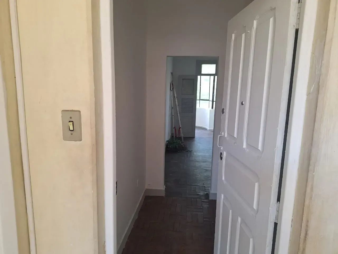Apartamento 1 quarto com sacada fechada  Conjunto IAPI - Foto 2