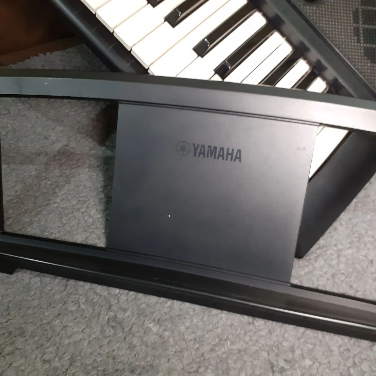 teclado Yamaha E223 - Foto 4