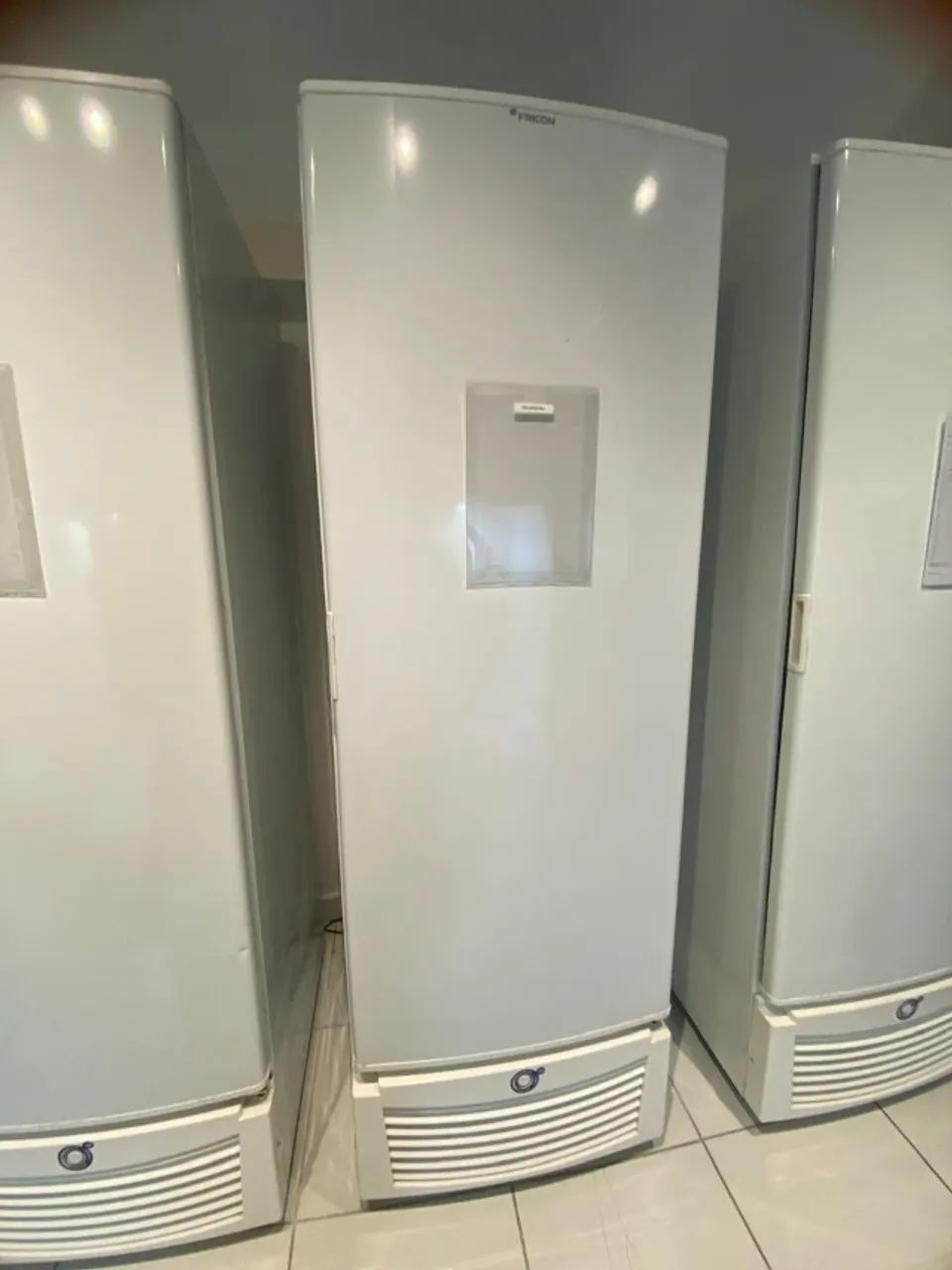 Freezer vertical Fricon 569 l - Foto 2