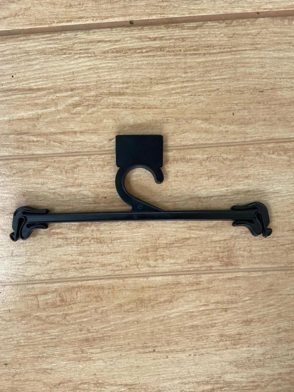 Cabides para lingerie caixa 800 unidades