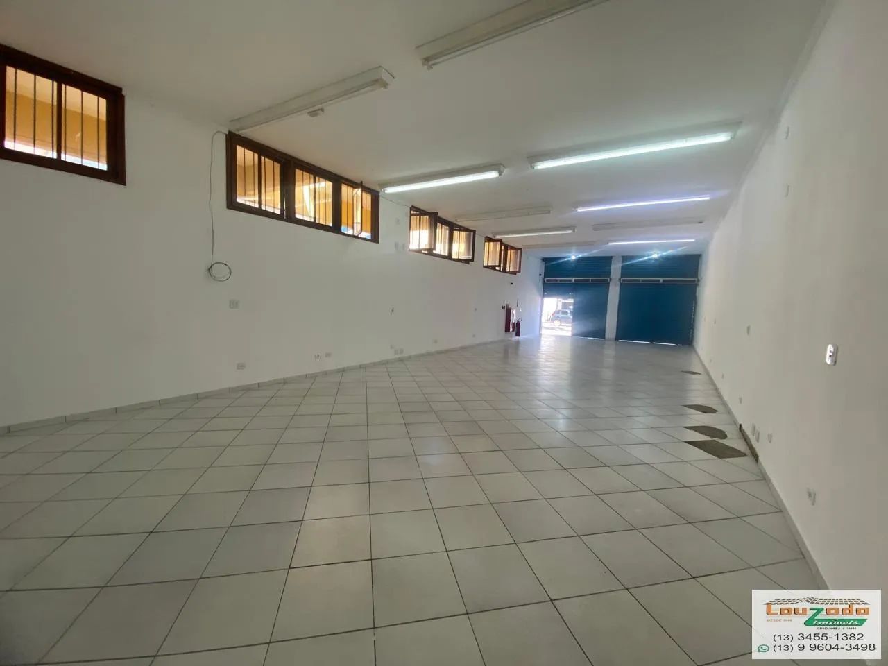 Comercial para Locação em Peruíbe, Centro, 2 banheiros - Foto 2