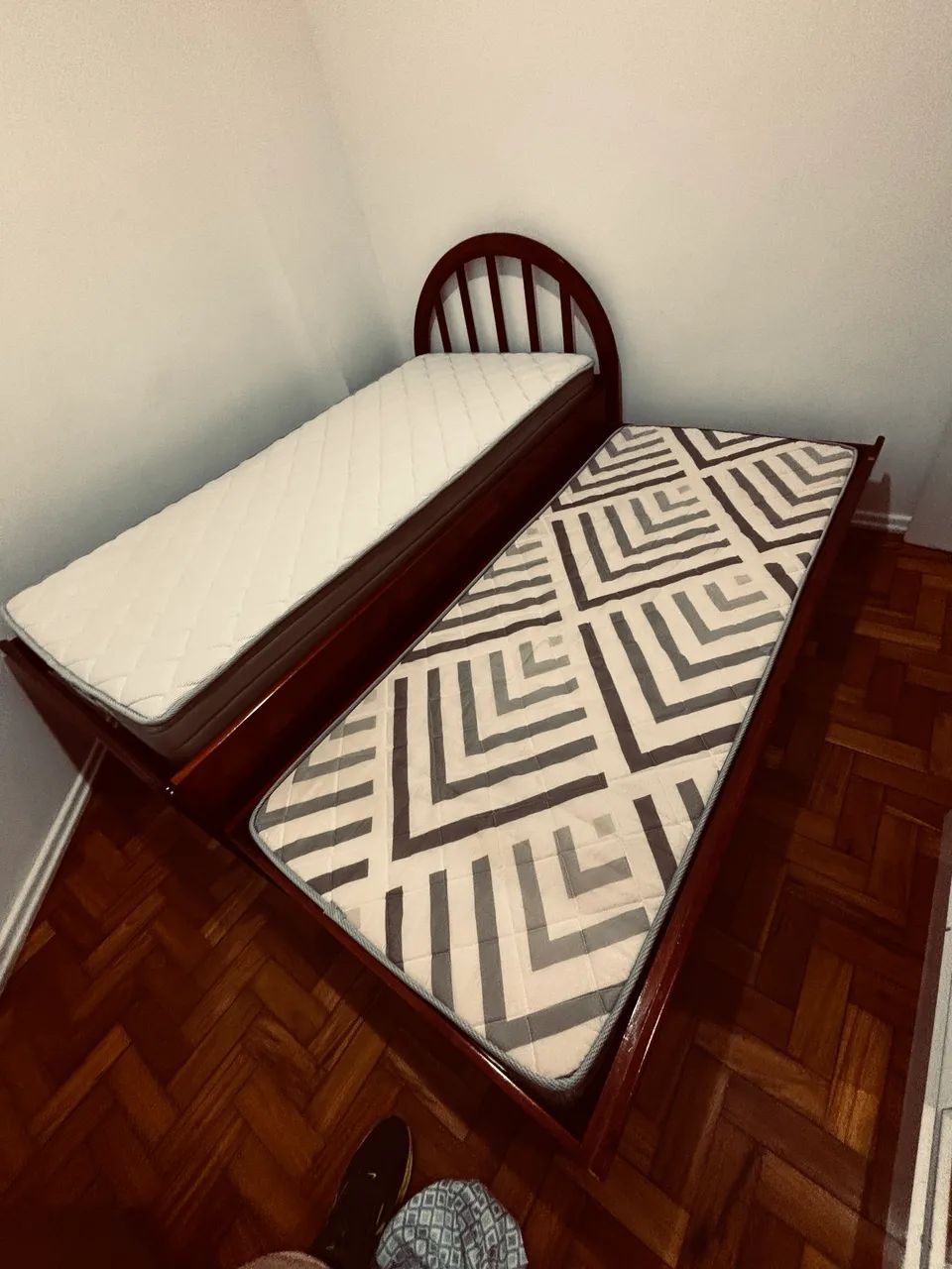 OPORTUNIDADE! BICAMA COMPLETA COM 2 COLCHÕES !!! - Foto 3