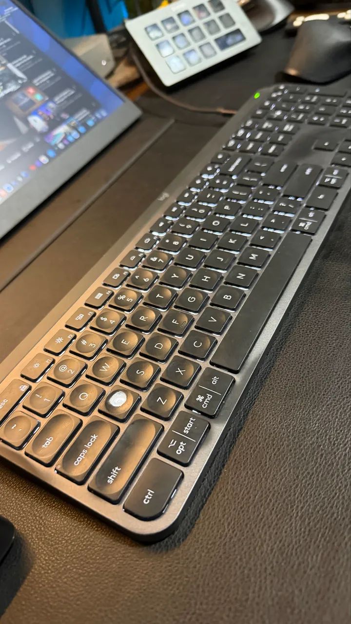 MX Keys + MX Master 3 (LEIA DESCRIÇÃO)