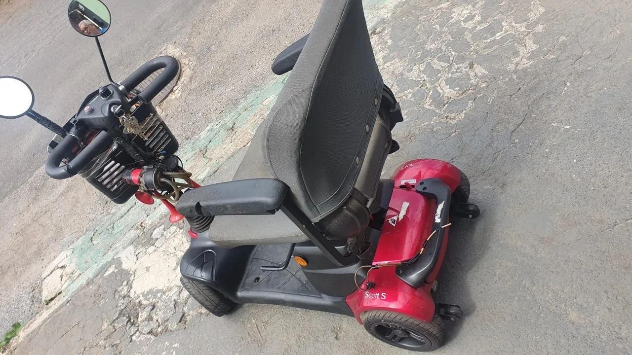 Cadeira de rodas scooter S vermelha  - Foto 2