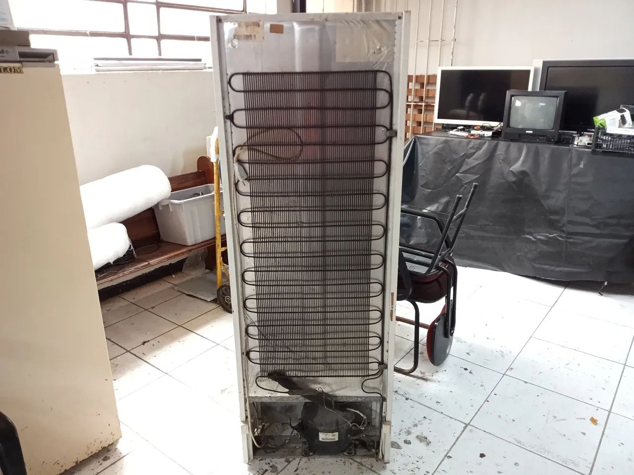 Freezer Vertical Continental 230 Litros com Defeito  - Foto 2