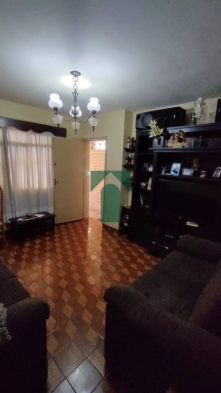 Casa térrea à venda com 155m² 3 quartos e 2 vagas (Vila Luzita)