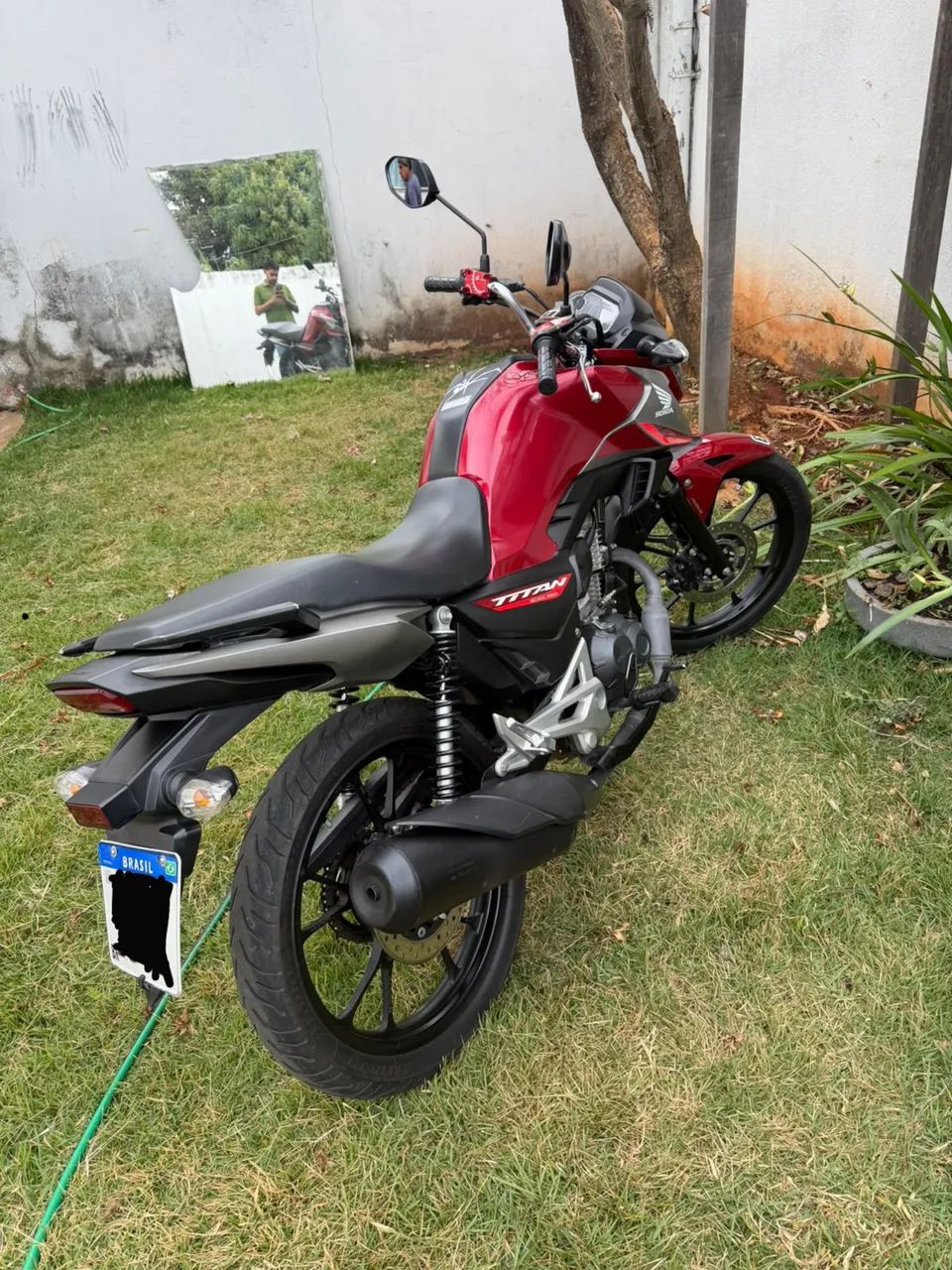 Titan 2025 - Foto 2