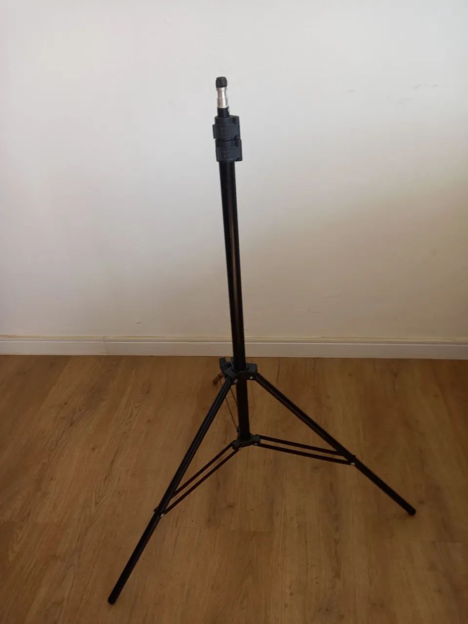 KIT Estudio Fotográfico (sombrinhas + tripé) - Foto 2