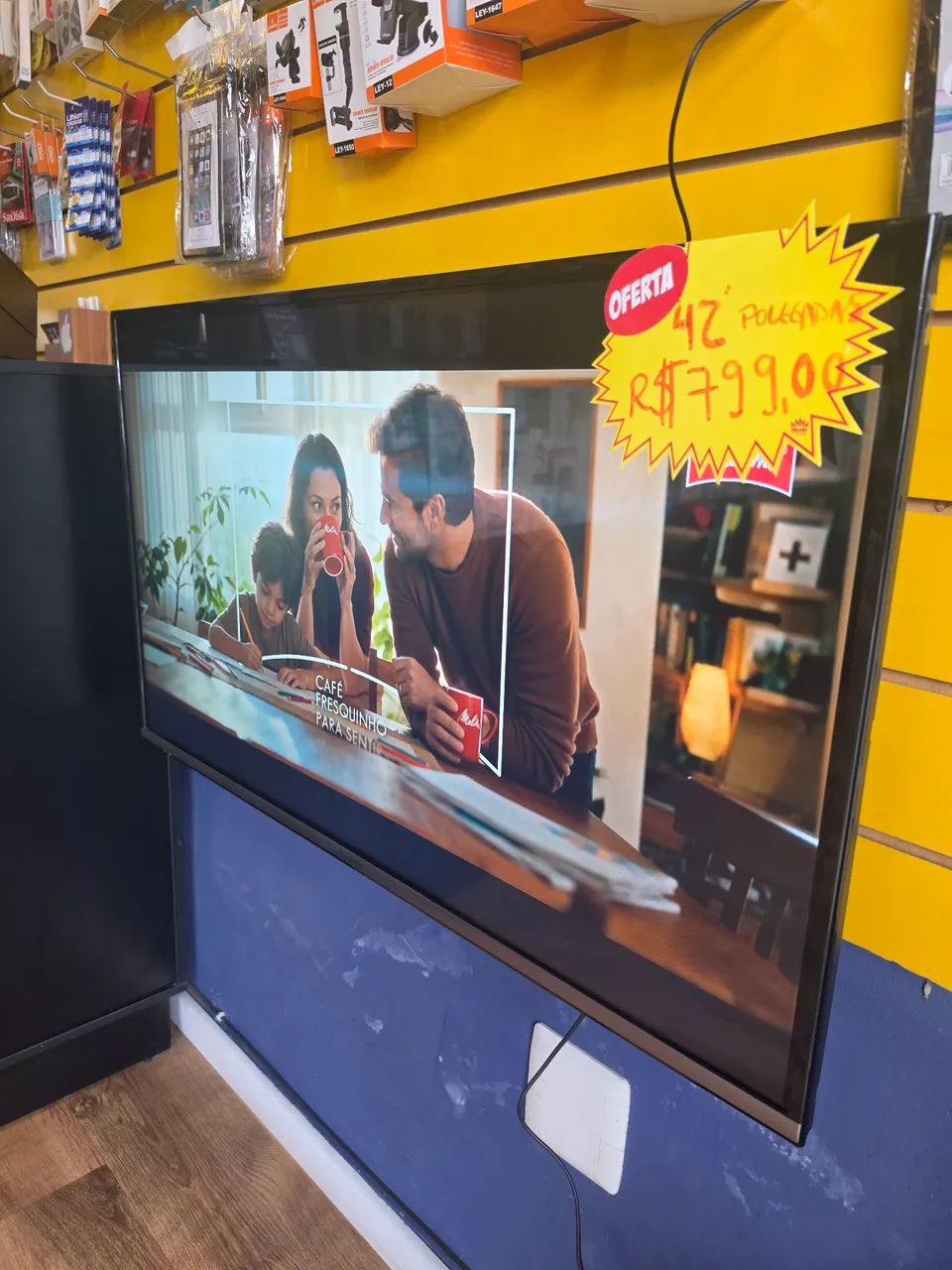 Televisao Panasonic 42 polegadas com conversor digital integrado  com garantia Somos loja  - Foto 3