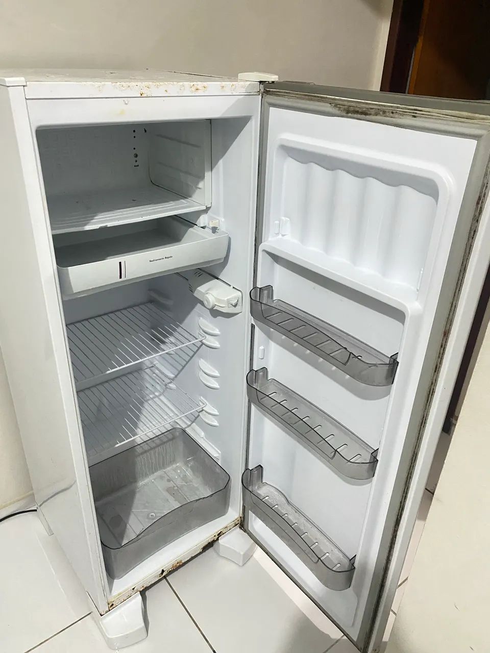 Geladeira esmaltec  - Foto 2