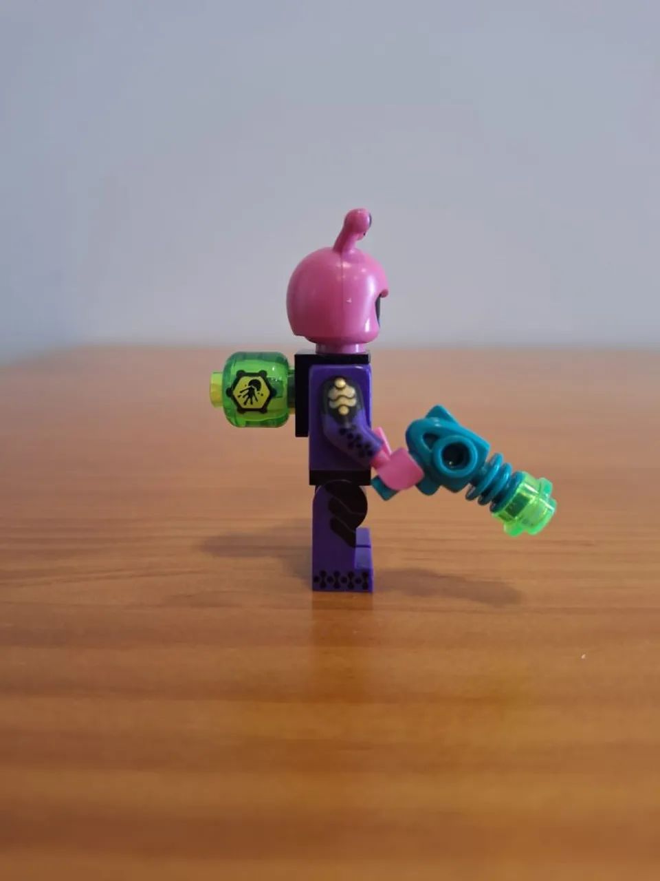 Lego minifigura série 22 Criatura do espaço - Foto 3