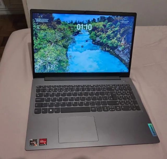 Notebook IdeaPad AMD Ryzen R7-5700U 12GB 512GB SSD Windows 11