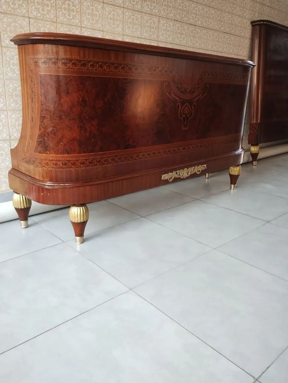 Cama Vintage de Casal com Detalhes em Bronze e Madeira - Foto 4