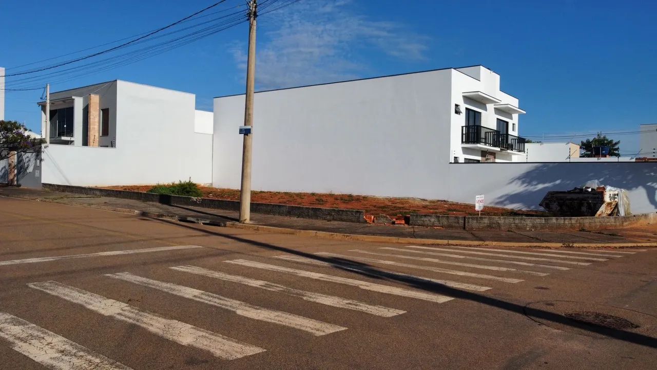 Excelente terreno de esquina - com projeto aprovado de 17 Studios  - Foto 5