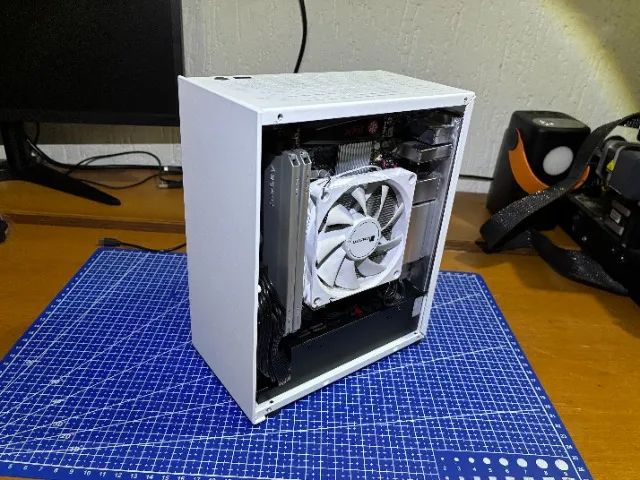 Mini ITX Branco - RTX4060 + i5 12ª + 32GB RAM, Wifi e NVME - Mini
