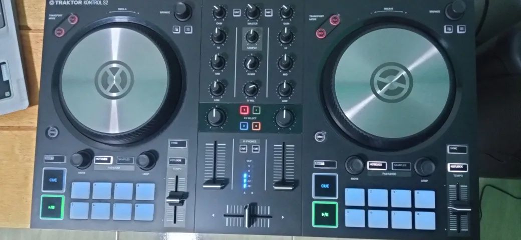 CONTROLADORA TRAKTOR S2 MK3  - Foto 5