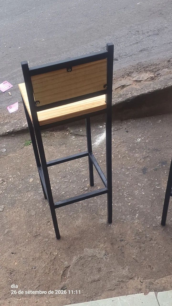 Banqueta de ferro - Foto 2