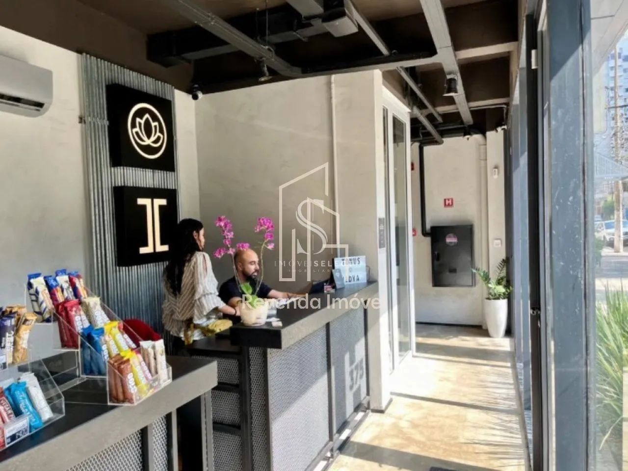 Perdizes - Prédio Comercial de 450m² com 9 vagas, 2 banheiros e elevador - Foto 2