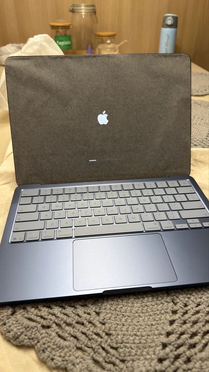 MACBOOK NEO 256 8GB - Foto 3