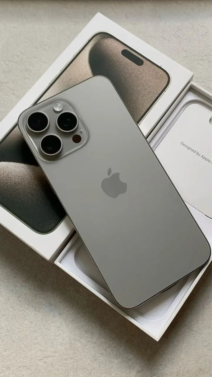 Iphone 15 8/256 Pro max em ótimo estado