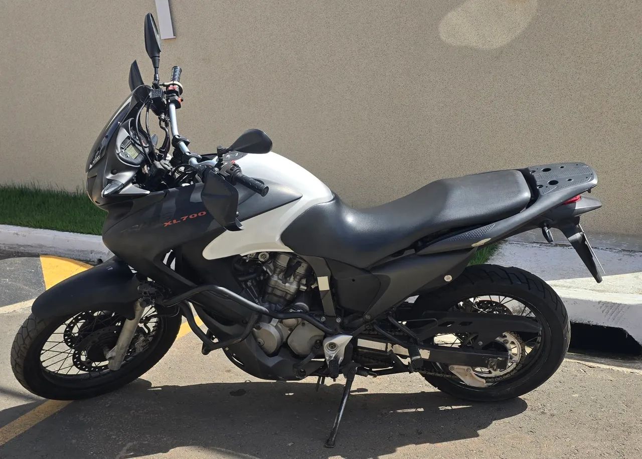 Honda 700 cc - Foto 2