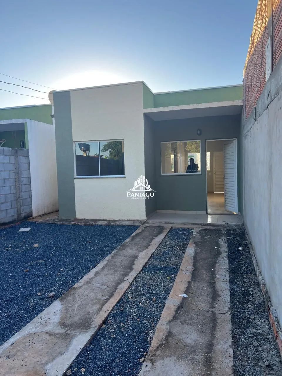 Casa com 2 Quartos à Venda no Jardim Primavera | 50 m²