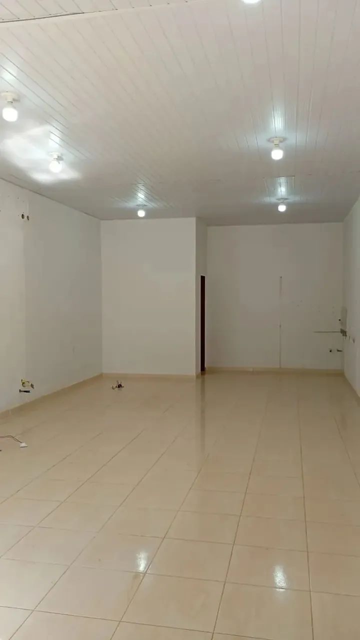 Centro comercial para aluguel possui 60 metros quadrados com 1 quarto - Foto 2