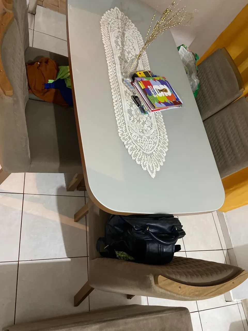 Mesa com 6 lugares 