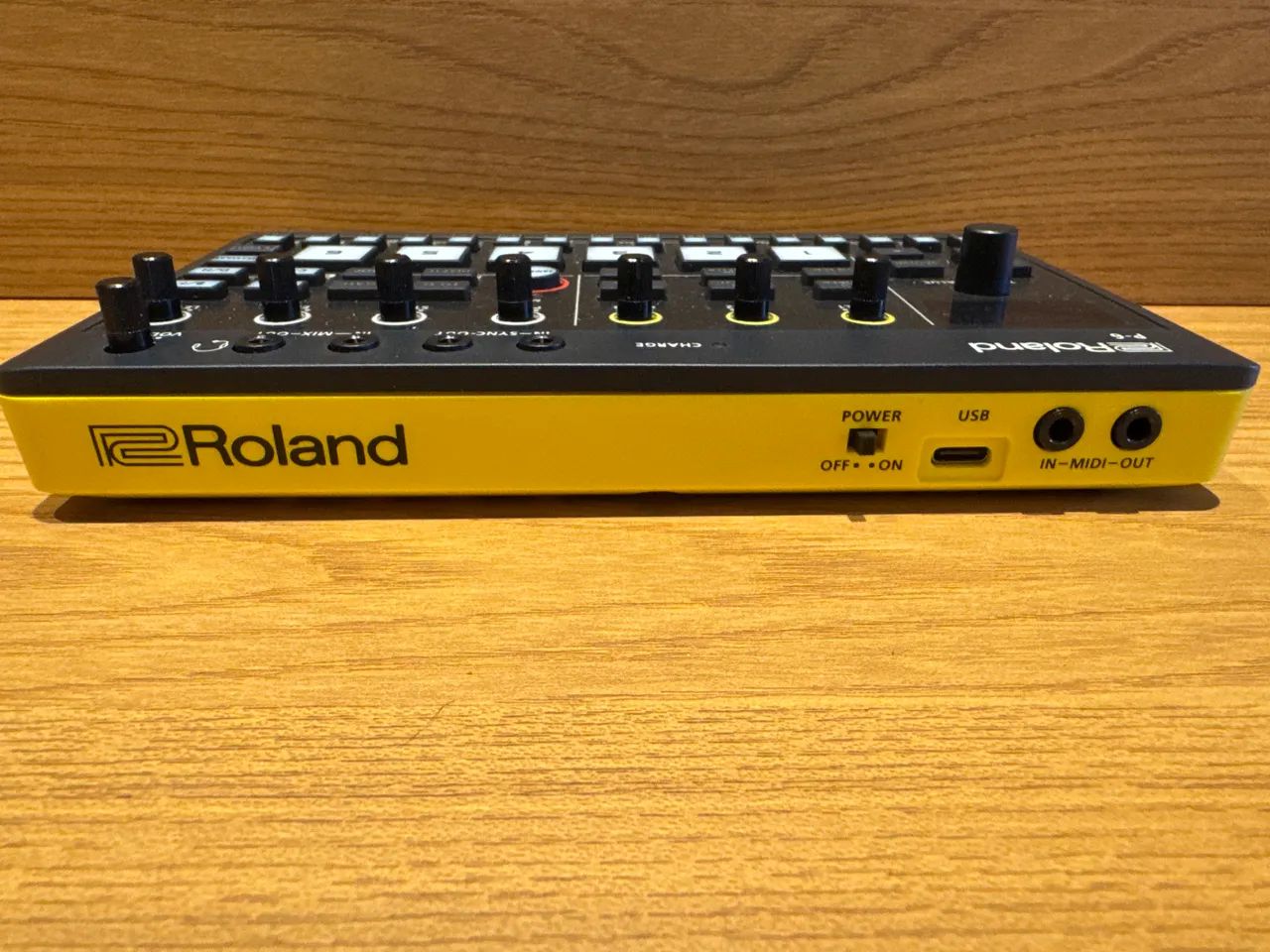 BAIXOU!!! ROLAND P-6 - Foto 3