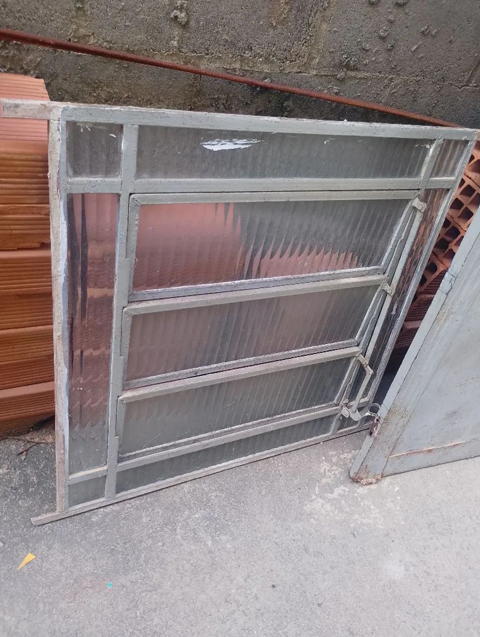 Construction Items454807705575106560