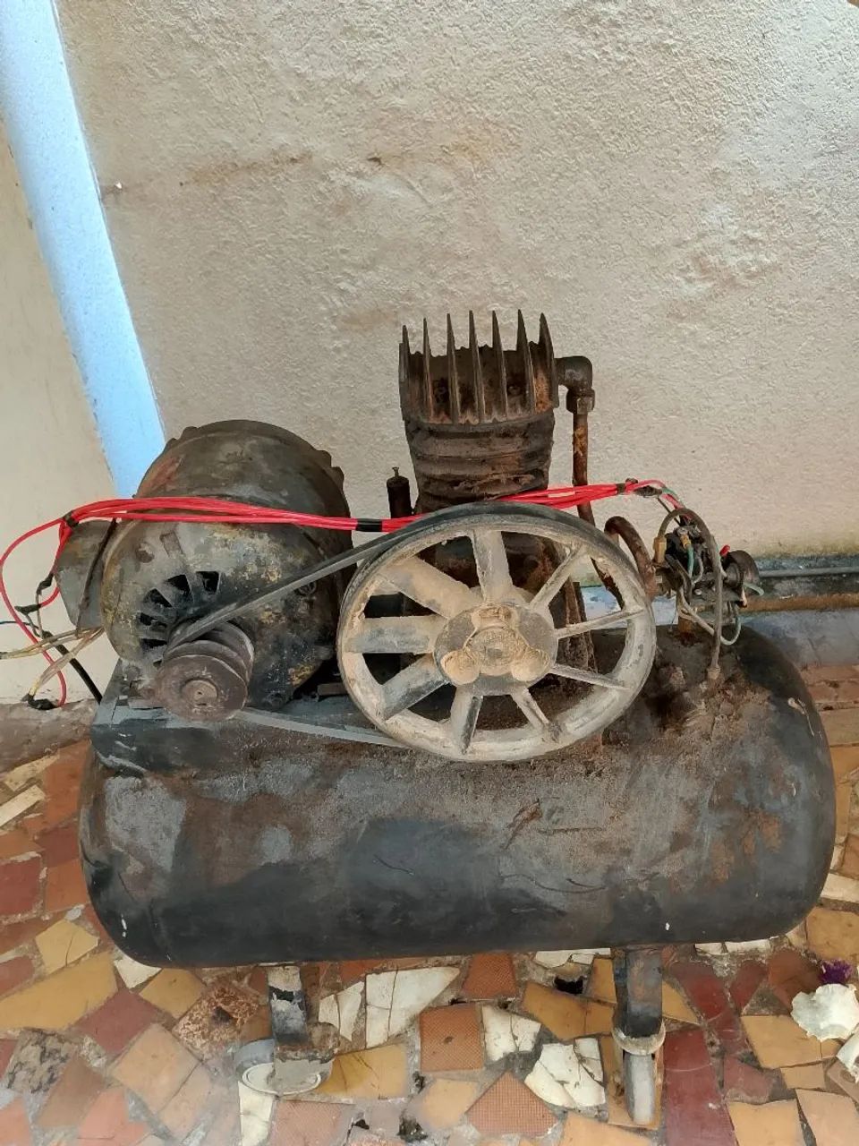 Compressor ( retirar no endereço)