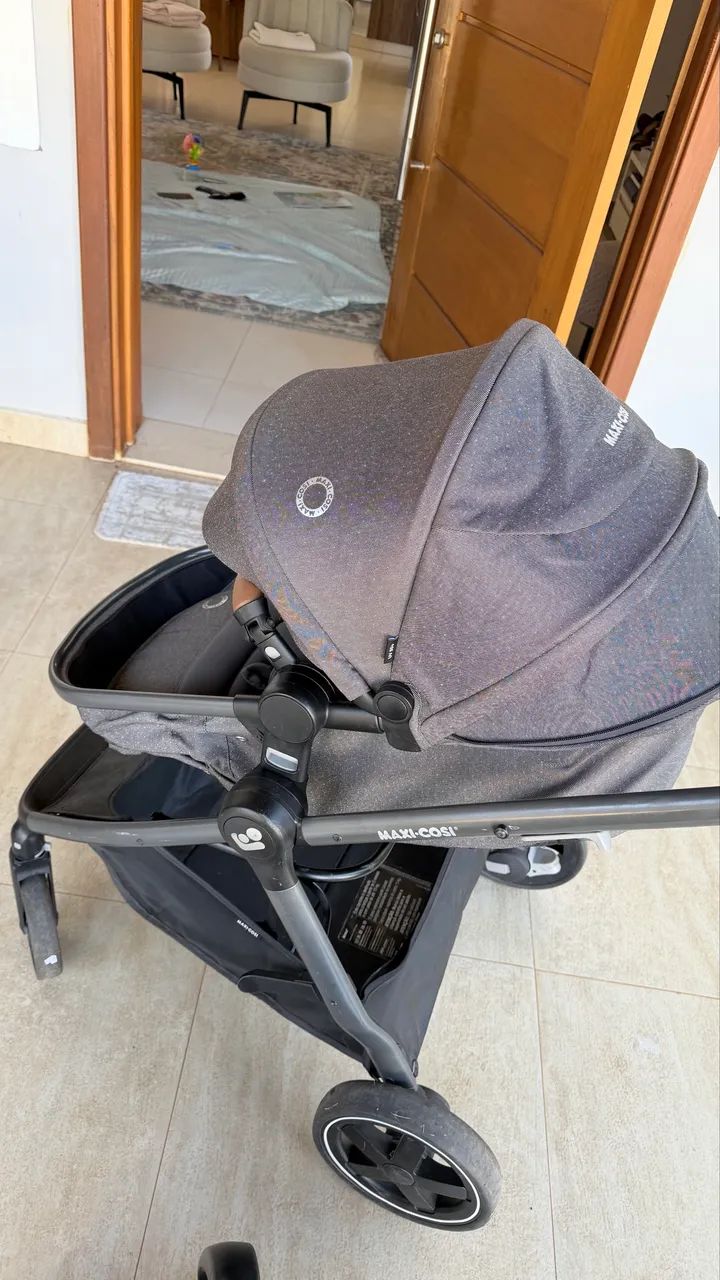 Carrinho de bebê+ bebê conforto Maxi Cosi - Foto 2