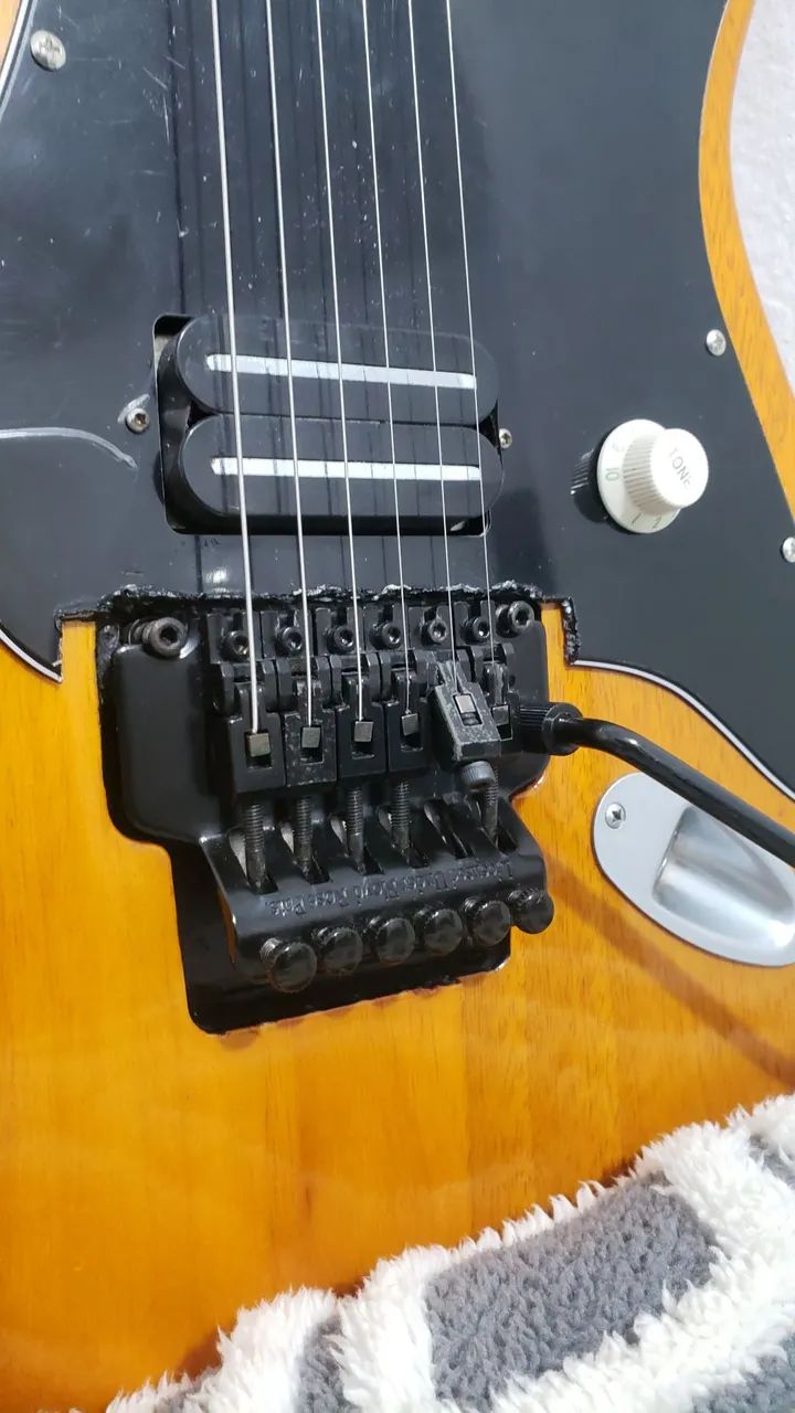 Guitarra com Floyd Rose - Foto 3