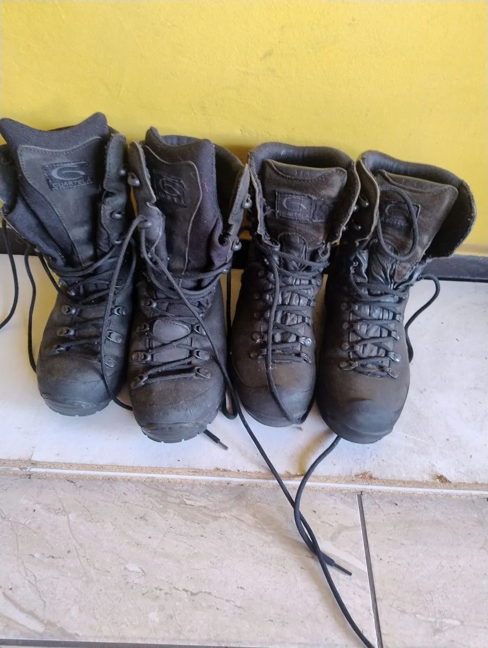 2 Coturnos militar Guartelá 