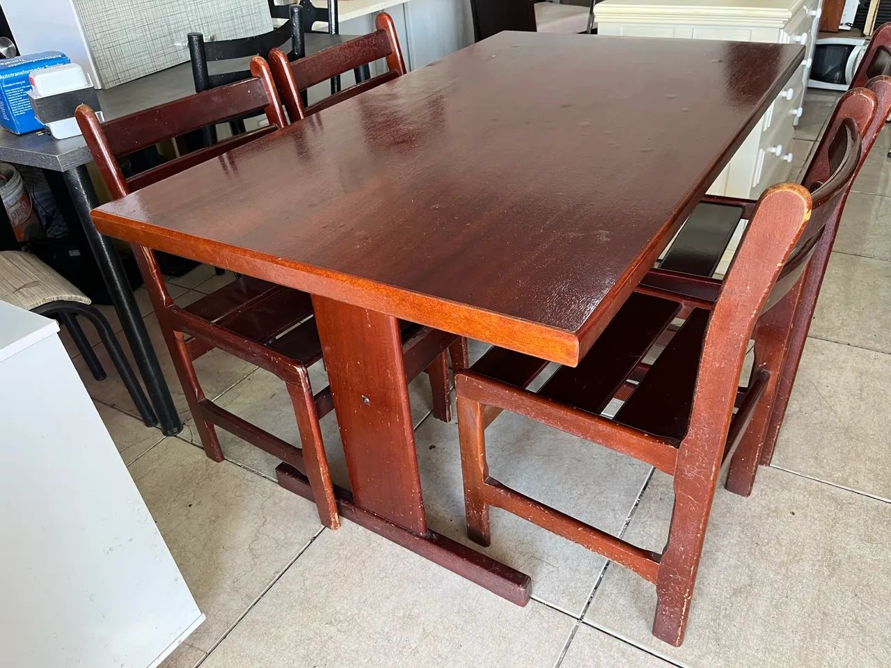 Mesa 4 cadeiras madeira  - Foto 2