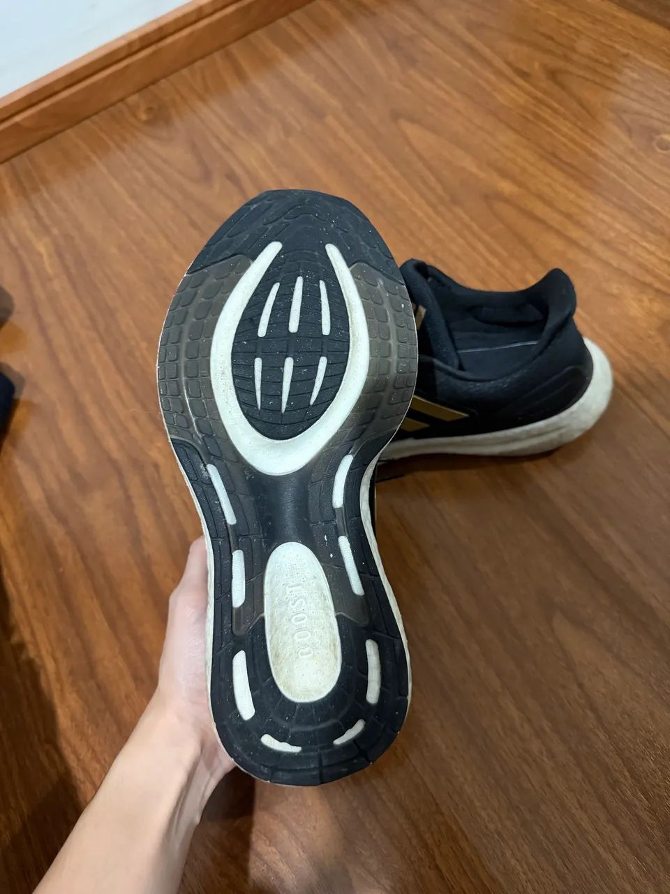 Ultra boost feminino tamanho 36 - Foto 4