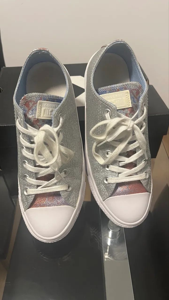 Tênis Converse Chuck Taylor All Star Prateado - Foto 4