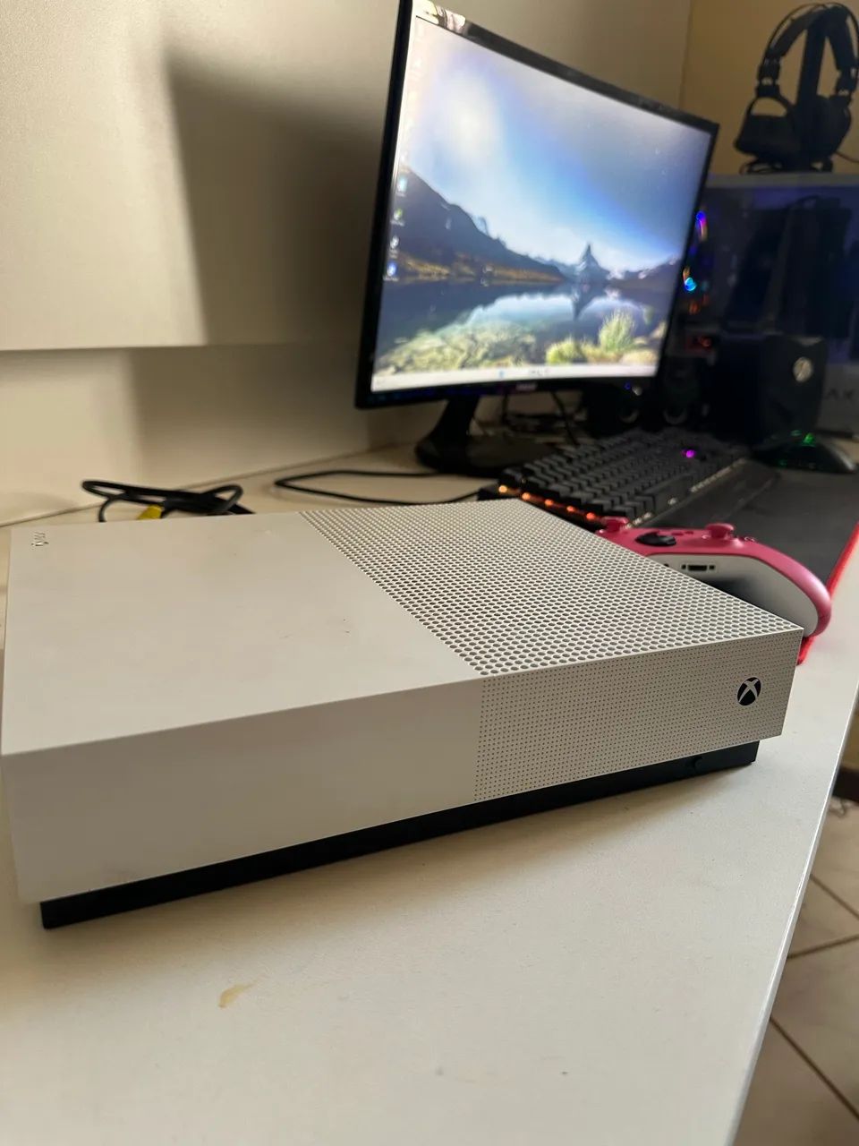 Xbox one s 1 TB  - Foto 2