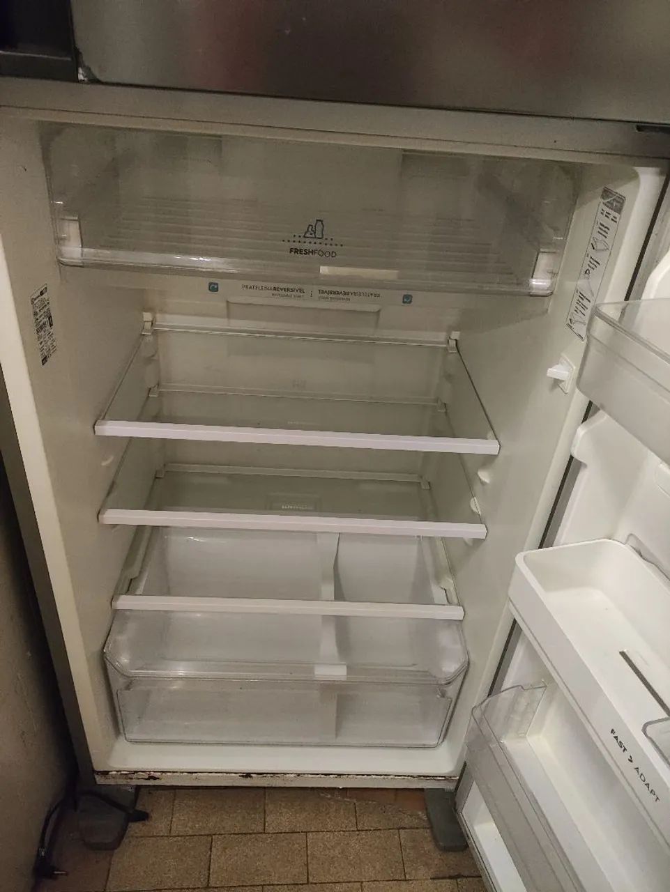 Vendo geladeira Eletrolux  - Foto 2