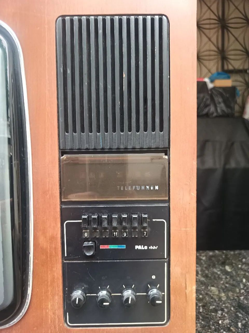 Televisão antiga Telefunken 20 - Foto 4