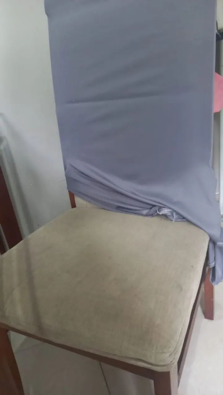 Mesa quadrada com tampo de vidro e 4 cadeiras - Foto 5
