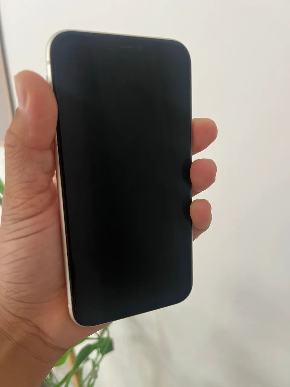 iPhone 11 com caixa e nota fiscal. Tem negocia ção no preço. - Foto 4