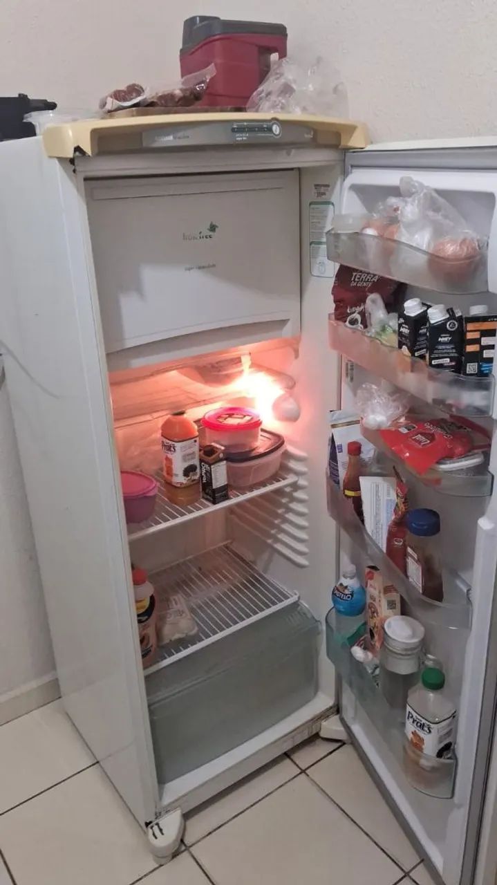 Geladeira potência 220 - Foto 2