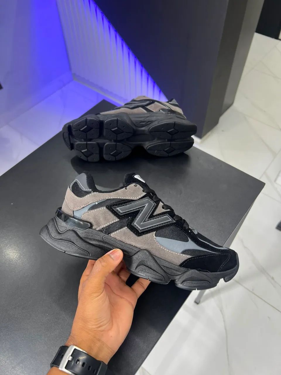 Tênis New Balance 9060 - Foto 2
