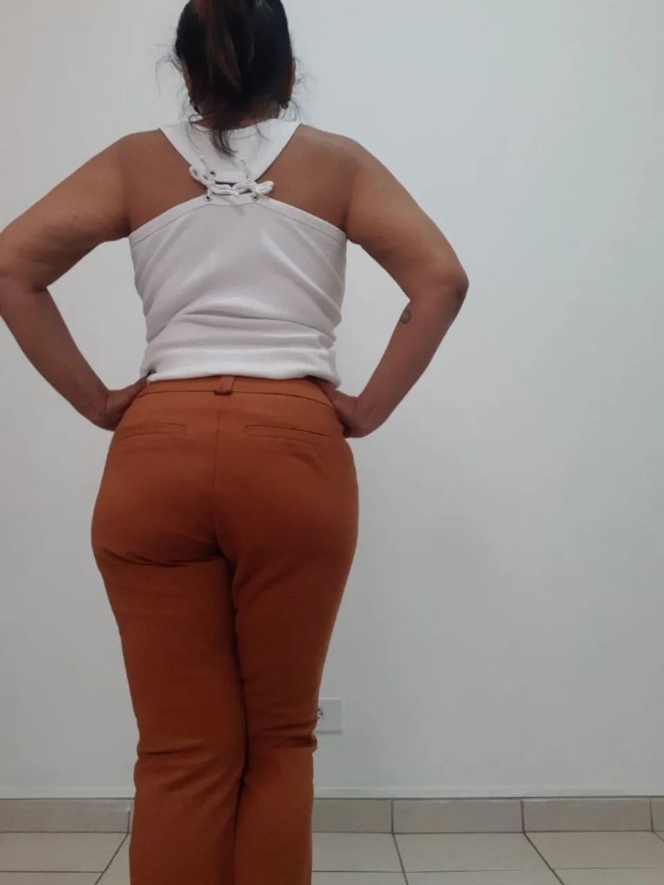 calça capri em viscose cortelle - Foto 3