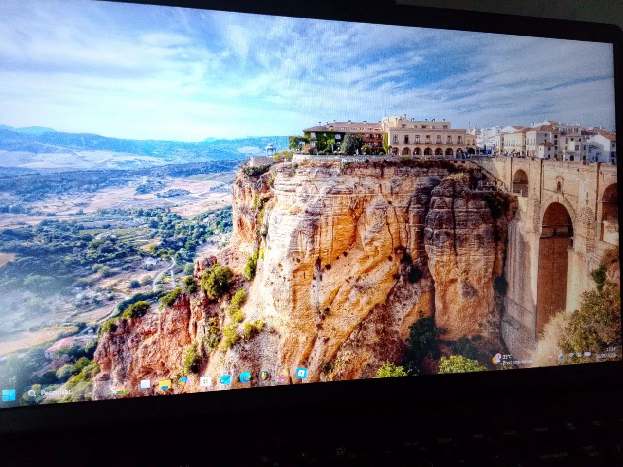 Notebook Dell inspiron 15 com carregador, suporte de notebook e mouse de brinde  - Foto 3