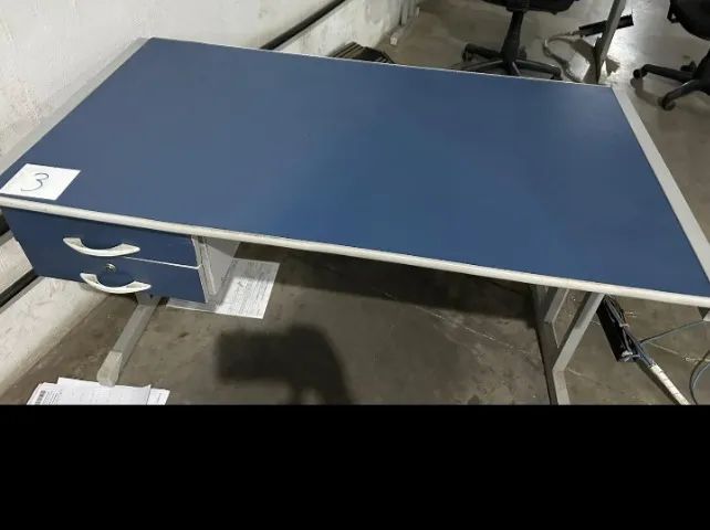 Mesa  escritório azul e cinza 120x60 com 2 gavetas
