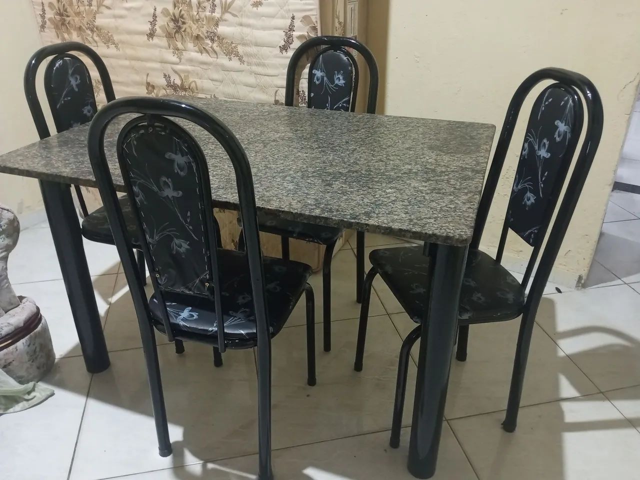 mesa faço entrega imediata 